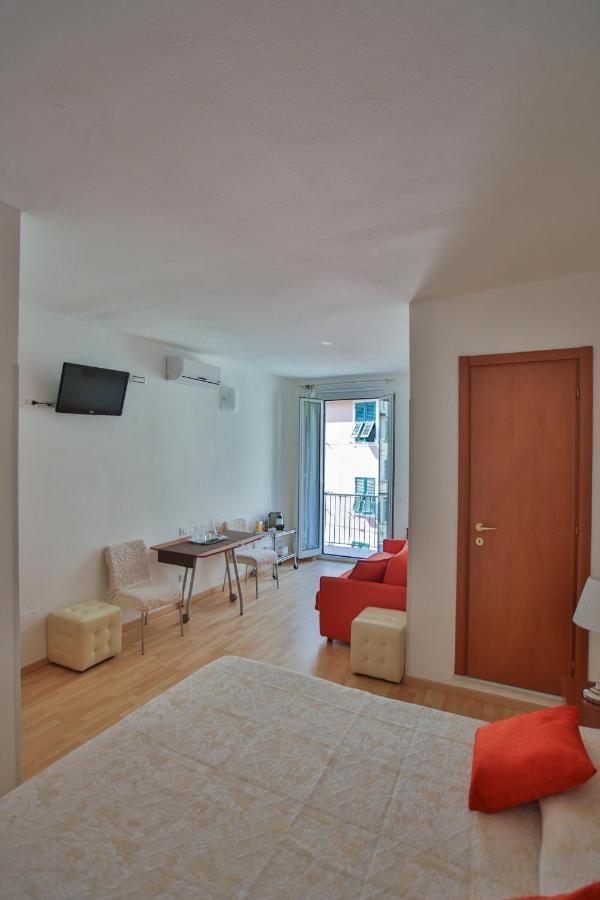 Cateo Hotel Riomaggiore Exterior photo